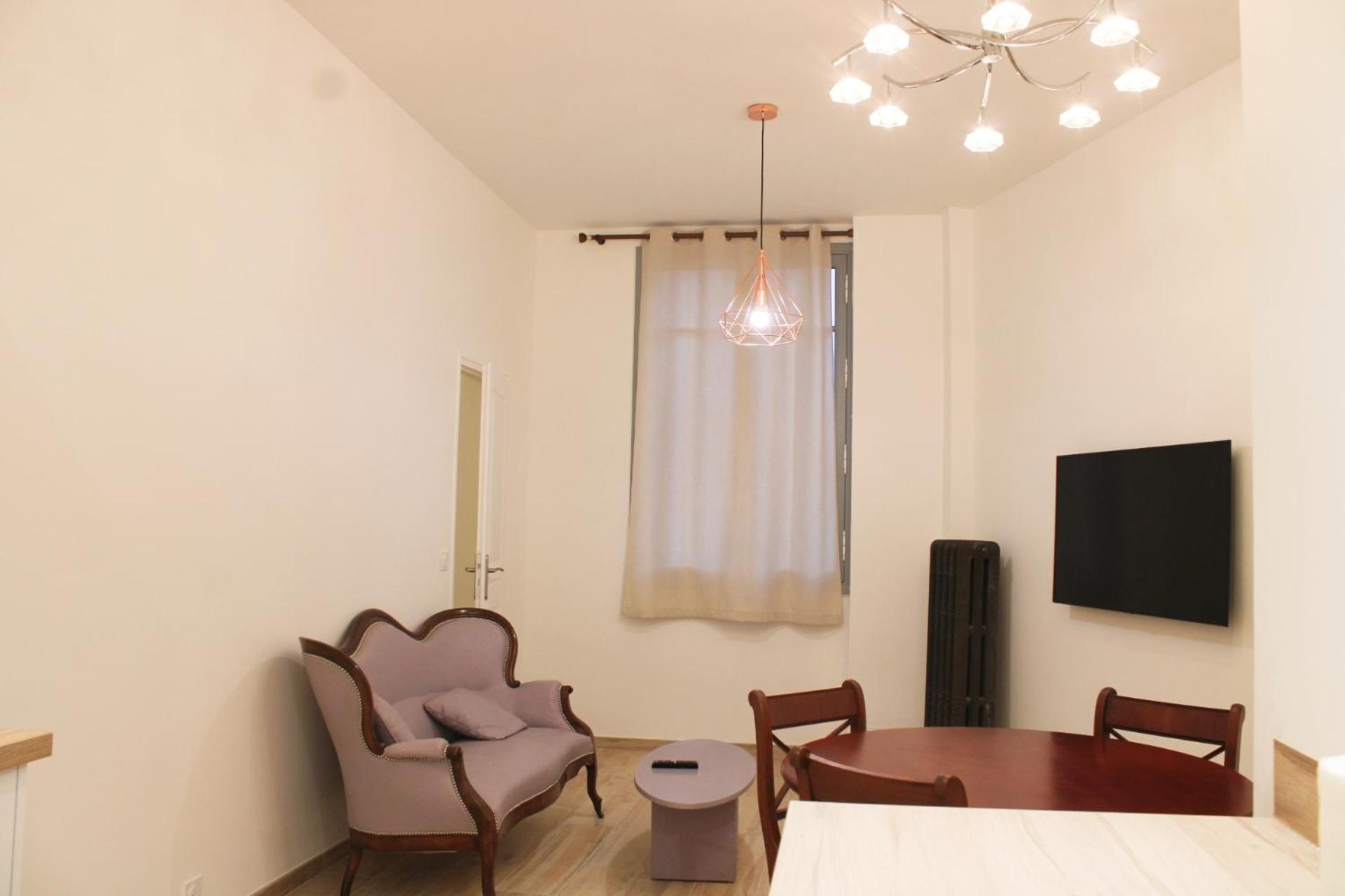 Versailles Direct Royal 4 Pers Apartment Bagian luar foto